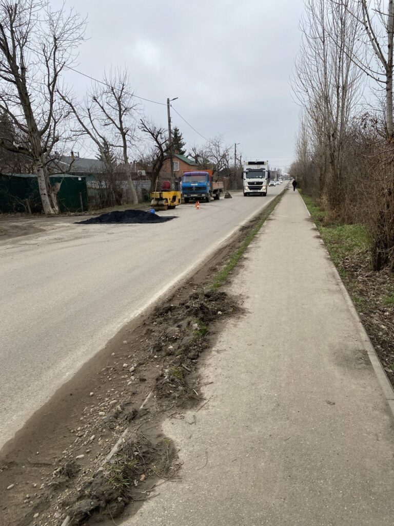 Кто ставит заплаты на провалах?